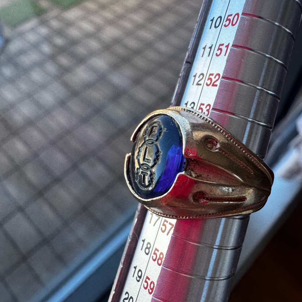 Vintage Odd Fellows Signet Ring "FLT" Size 7